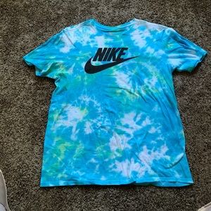 Tie dye nike t shirt